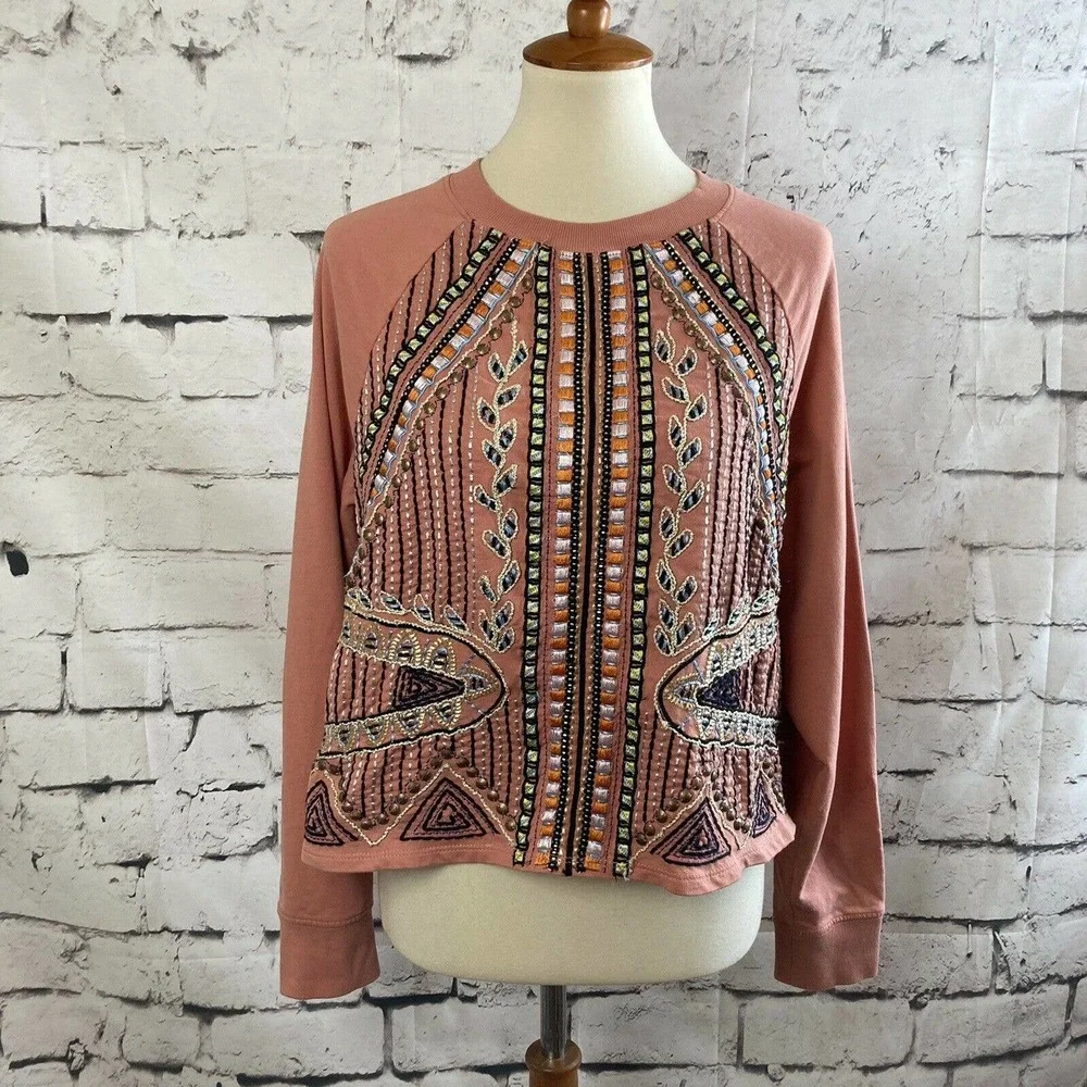 Anthropologie Akemi & Kin Rose Sequin Embellished Round Neck Knit Top Size M - Picture 1 of 12